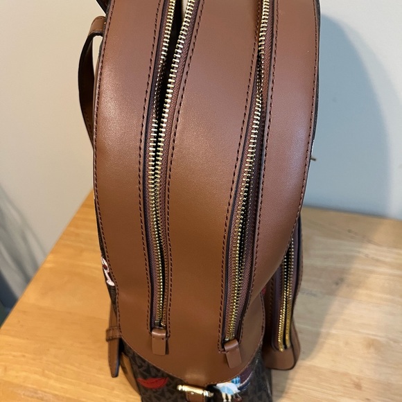 MK Backpack - Picture 3 of 8